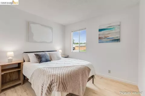 Bedroom - 341 Inverness Dr, Vallejo, CA 94589 photo 1 of 4