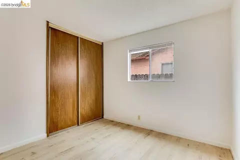 Bedroom - 341 Inverness Dr, Vallejo, CA 94589 photo 3 of 4