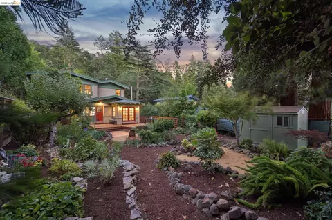 Exterior - 984 Regal Rd, Berkeley, CA 94708 photo 14 of 16