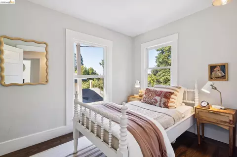 Bedroom - 984 Regal Rd, Berkeley, CA 94708 photo 5 of 5