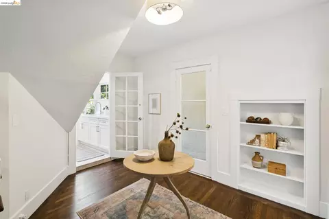Entry Way - 984 Regal Rd, Berkeley, CA 94708 photo 1 of 2