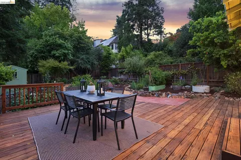 Exterior - 984 Regal Rd, Berkeley, CA 94708 photo 11 of 16