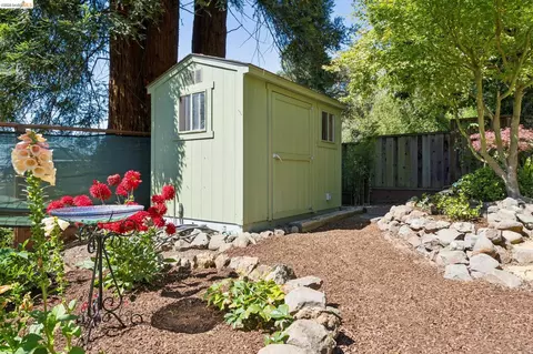 Exterior - 984 Regal Rd, Berkeley, CA 94708 photo 8 of 16