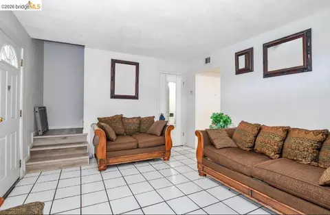 141 E 15th St, Pittsburg, CA 94565 photo 3