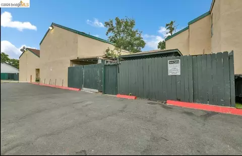 141 E 15th St, Pittsburg, CA 94565 photo 8