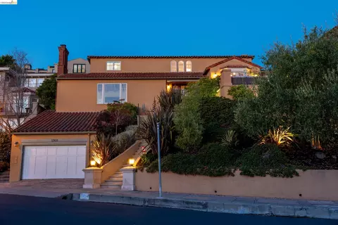 5960 Margarido Dr, Oakland, CA 94618