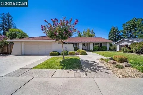 945 Natchez Dr, Walnut Creek, CA 94598