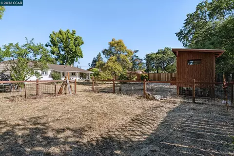 Exterior - 1243 Davis Ave, Concord, CA 94518 photo 13 of 16