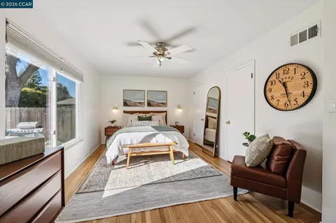 Bedroom - 1243 Davis Ave, Concord, CA 94518 photo 3 of 4
