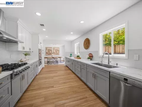 Kitchen - 7966 Iglesia Dr, Dublin, CA 94568 photo 1 of 7