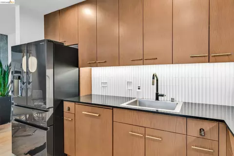 Kitchen - 311 Oak St #102, Oakland, CA 94607 photo 6 of 7