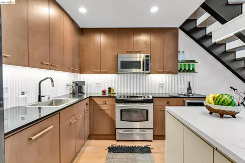 Kitchen - 311 Oak St #102, Oakland, CA 94607 photo 5 of 7