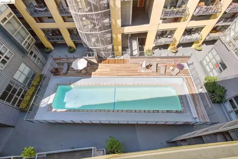 Exterior - 311 Oak St #102, Oakland, CA 94607 photo 2 of 4