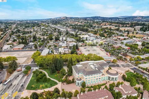 View/Area - 742 B St, Hayward, CA 94541 photo 6 of 6