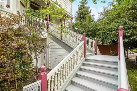 Exterior - 742 B St, Hayward, CA 94541 photo 6 of 33