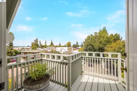 Exterior - 742 B St, Hayward, CA 94541 photo 27 of 33