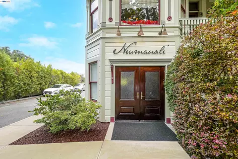 Exterior - 742 B St, Hayward, CA 94541 photo 5 of 33
