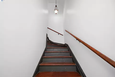 Entry Way - 742 B St, Hayward, CA 94541 photo 3 of 3