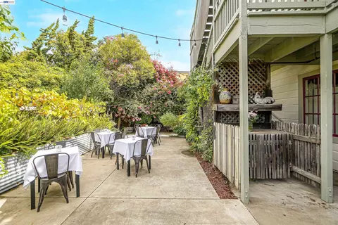 Exterior - 742 B St, Hayward, CA 94541 photo 18 of 33