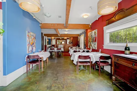 Dining - 742 B St, Hayward, CA 94541 photo 1 of 7
