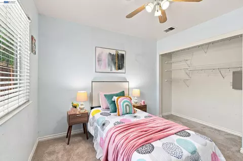 Bedroom - 1520 Deer Run Ln, Tracy, CA 95376 photo 3 of 8