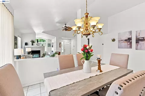 Dining - 1520 Deer Run Ln, Tracy, CA 95376 photo 2 of 3