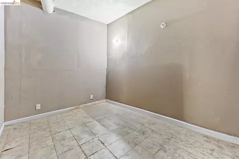 Bedroom - 2713 Ridge Rd, Berkeley, CA 94709 photo 5 of 5
