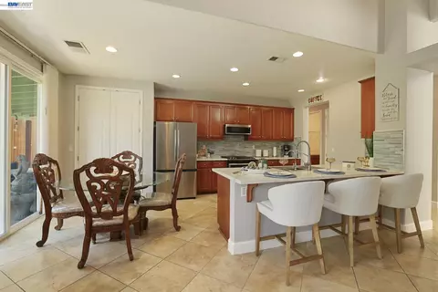 Kitchen - 1762 Ashtree Ct, Tracy, CA 95376 photo 2 of 6