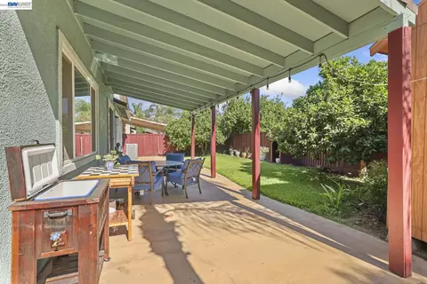 Exterior - 1762 Ashtree Ct, Tracy, CA 95376 photo 1 of 4