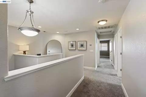 Entry Way - 1762 Ashtree Ct, Tracy, CA 95376 photo 3 of 6