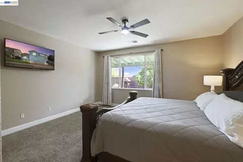 Bedroom - 1762 Ashtree Ct, Tracy, CA 95376 photo 3 of 8