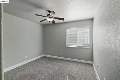 Bedroom - 1762 Ashtree Ct, Tracy, CA 95376 photo 6 of 8