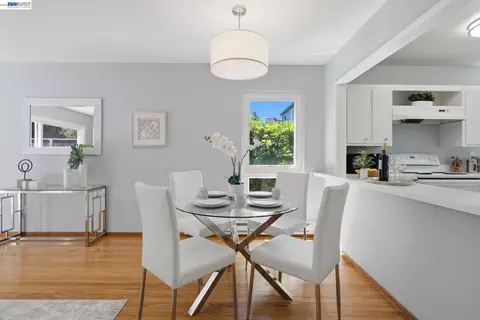 Dining - 2603 Benvenue Ave #3, Berkeley, CA 94704 photo 1 of 2