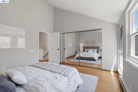 Bedroom - 2603 Benvenue Ave #3, Berkeley, CA 94704 photo 4 of 5