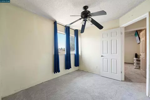 Bedroom - 1007 Valley Oak Way, Fairfield, CA 94533 photo 6 of 7