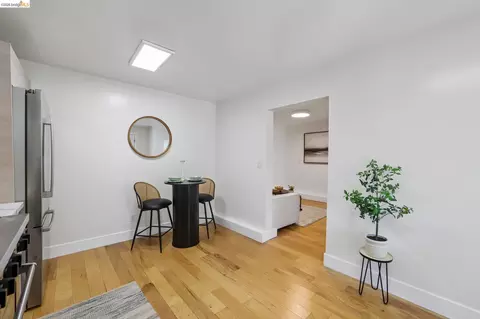 Dining - 344 Peralta St, Oakland, CA 94607 photo 1 of 1