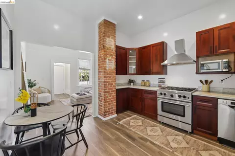 Kitchen - 344 Peralta St, Oakland, CA 94607 photo 1 of 6