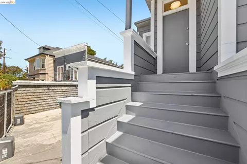 Exterior - 344 Peralta St, Oakland, CA 94607 photo 5 of 7