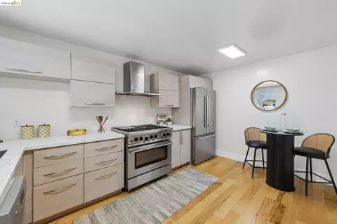 Kitchen - 344 Peralta St, Oakland, CA 94607 photo 4 of 6