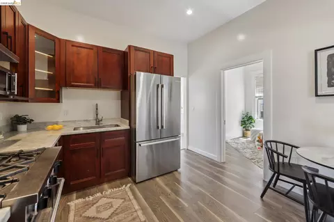 Kitchen - 344 Peralta St, Oakland, CA 94607 photo 3 of 6