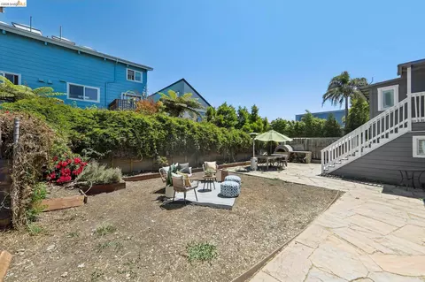 Exterior - 344 Peralta St, Oakland, CA 94607 photo 6 of 7