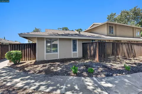 2071 Olivera Rd #D, Concord, CA 94520