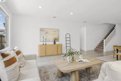 Living - 4308 Mascon Dr, Folsom, CA 95630 photo 3 of 4