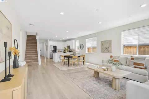 Living - 4308 Mascon Dr, Folsom, CA 95630 photo 2 of 4