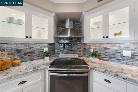 2501 Pine Knoll Dr #8, Walnut Creek, CA 94595