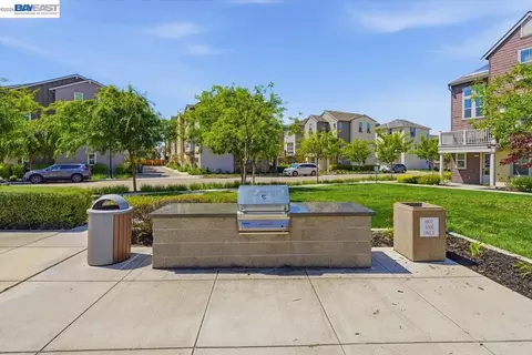 Exterior - 4360 Panorama Dr, Dublin, CA 94568 photo 12 of 17