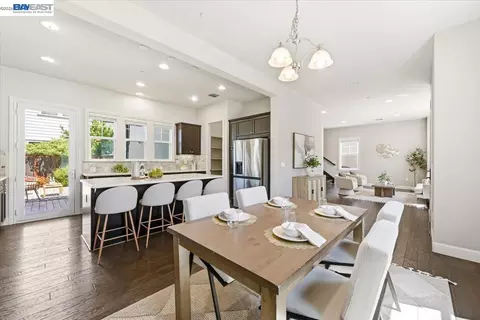 Dining - 4360 Panorama Dr, Dublin, CA 94568 photo 2 of 5