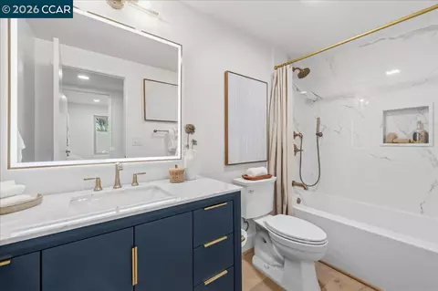 Bath - 461 Saint Regis Dr, Danville, CA 94526 photo 8 of 8