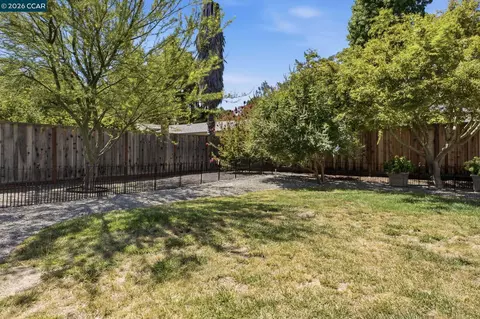 Exterior - 8 Lander Dr, Martinez, CA 94553 photo 21 of 26