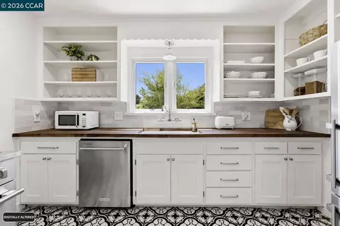 Kitchen - 8 Lander Dr, Martinez, CA 94553 photo 3 of 4